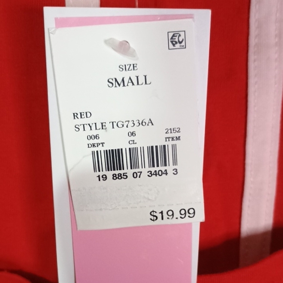 Vinyl Threads Dress With Pockets - Picture 3 of 6